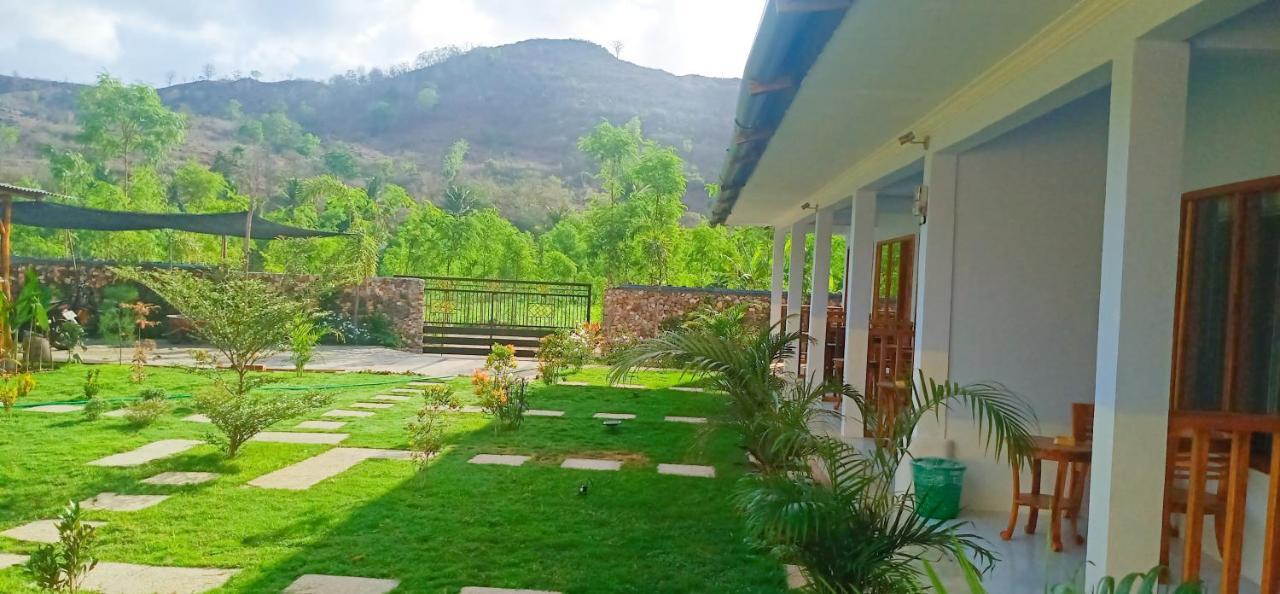 Elisa Homestay Areguling Kuta  Luaran gambar