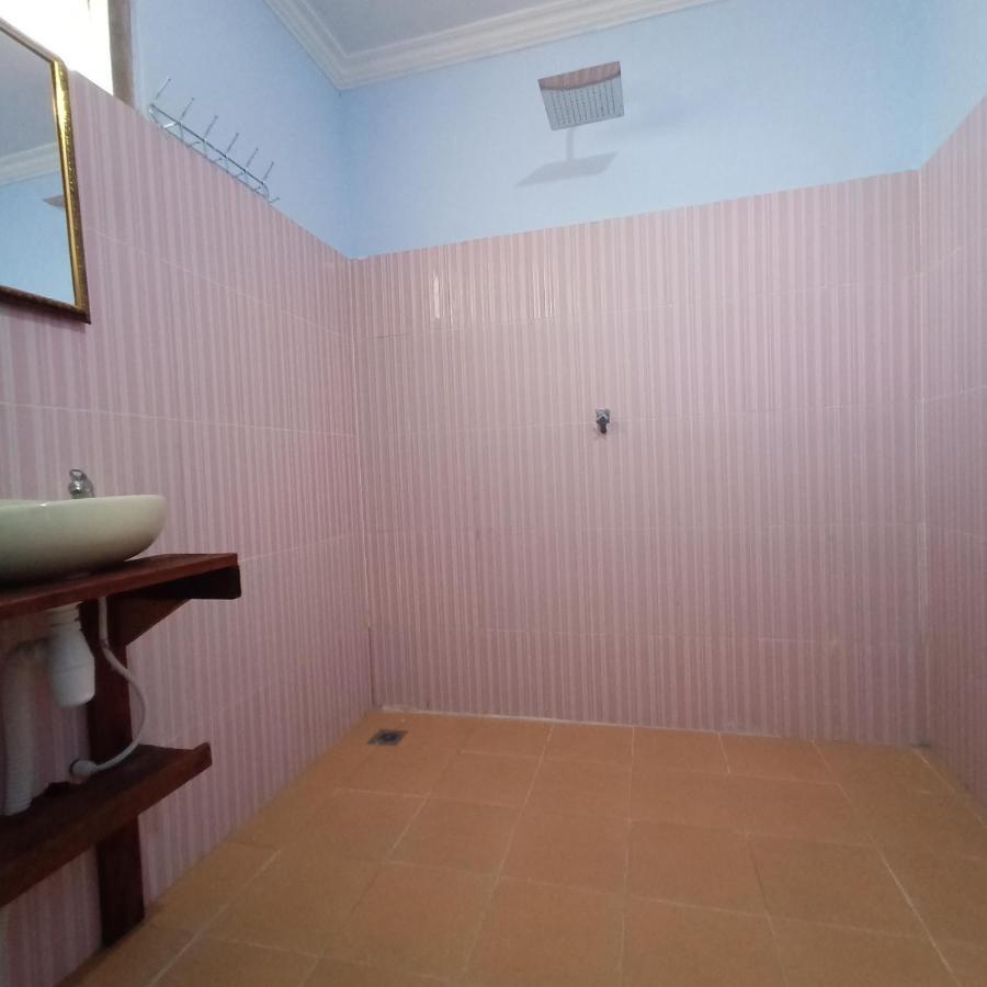 Elisa Homestay Areguling Kuta  Luaran gambar