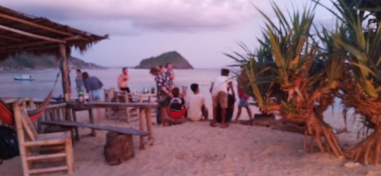 Elisa Homestay Areguling Kuta  Luaran gambar